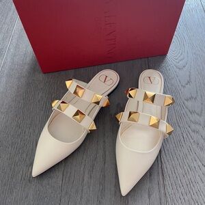 Valentino Garavani slippers